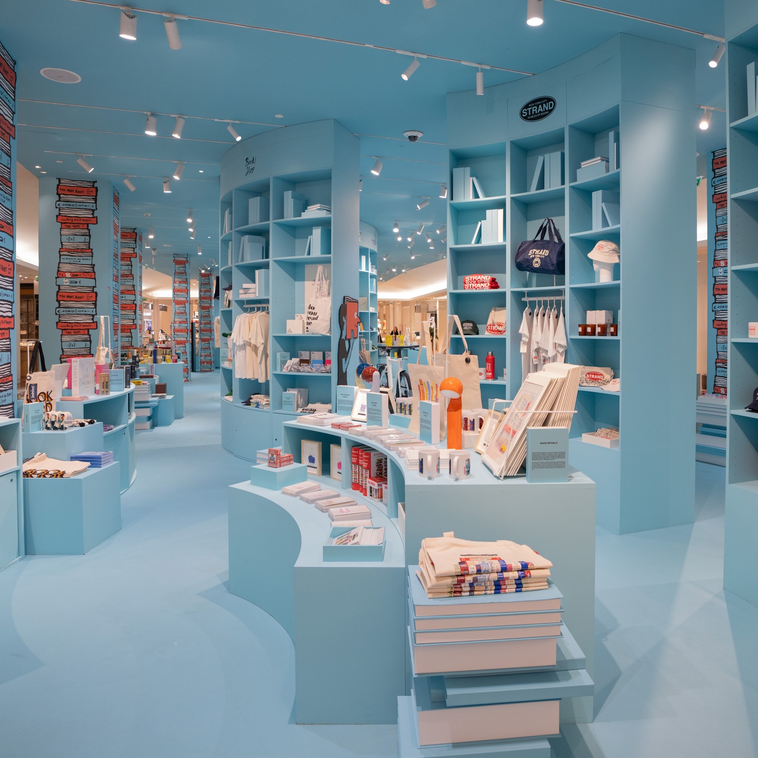 Bon Marchéです。 World tour of favorite bookstores by Sarah Andelman Le Bon Marché